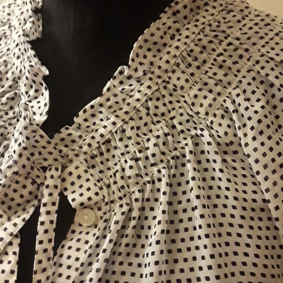 Shirt - Picture 3 of 4